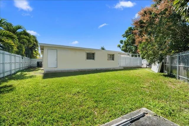 $3,800 | 10351 Southwest 164th Street, Miami, FL 33157