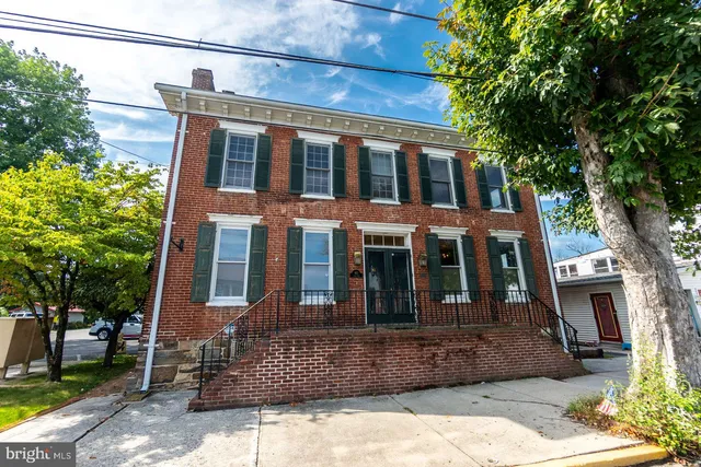$564,900 | 103 East Main Street, Fairfield, PA 17320