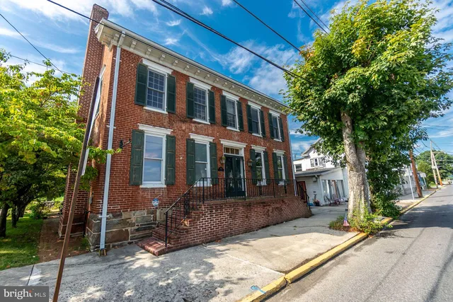 $564,900 | 103 East Main Street, Fairfield, PA 17320