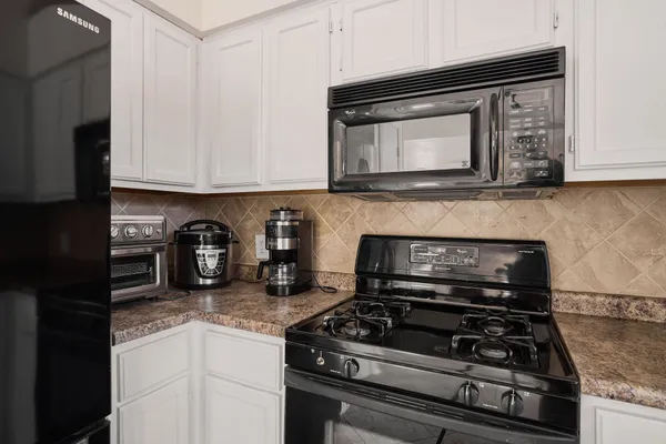 $2,290 | 1504 Black Cherry Drive, Cedar Park, TX 78613