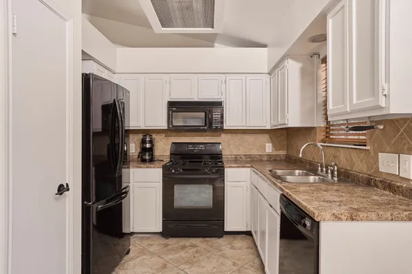 $2,290 | 1504 Black Cherry Drive, Cedar Park, TX 78613