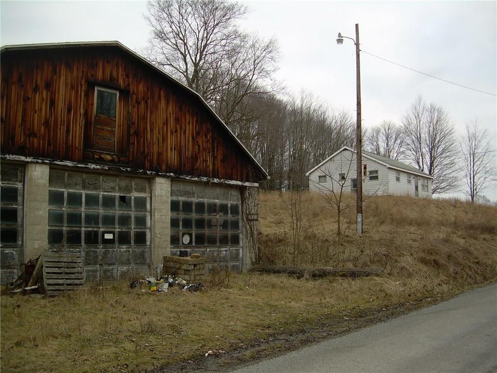1167 Rayne Church Road Indiana, PA 15701 - Photo 18 of 20 Garage. Note Storage Above