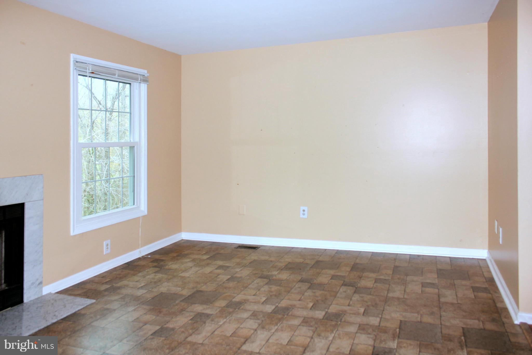 12202 Apache Tears Circle Laurel, MD 20708 - Photo 12 of 28 Dining Room