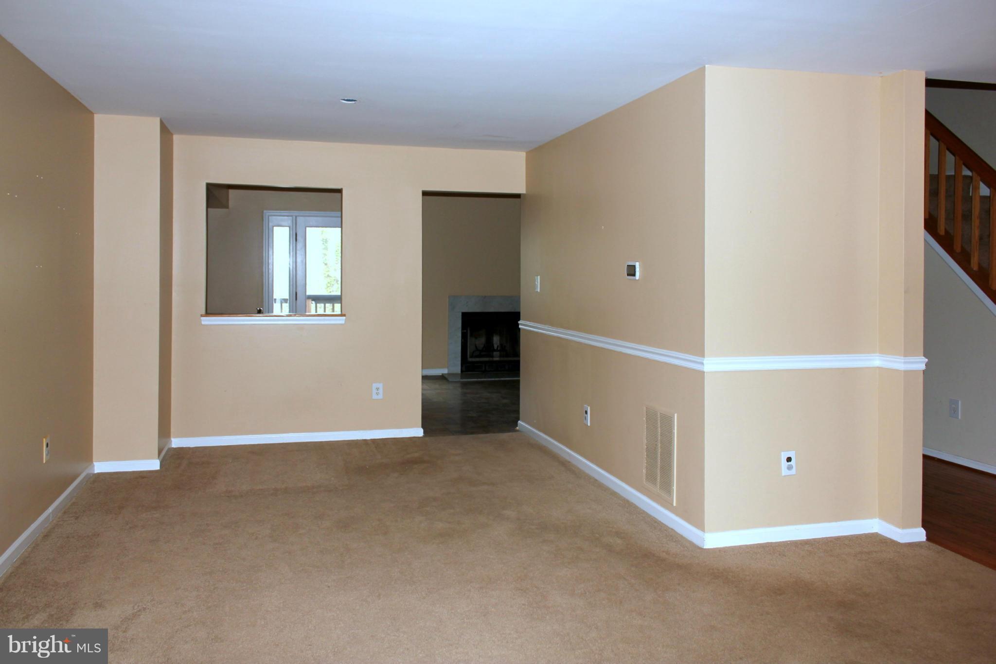 12202 Apache Tears Circle Laurel, MD 20708 - Photo 6 of 28 Living Room