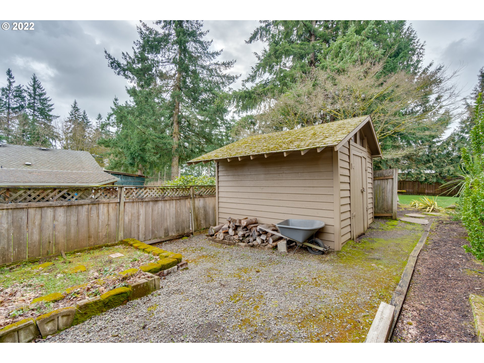 20195 Canyon Ridge Drive Oregon City, OR 97045 - Photo 3 of 24 a view of a backyard