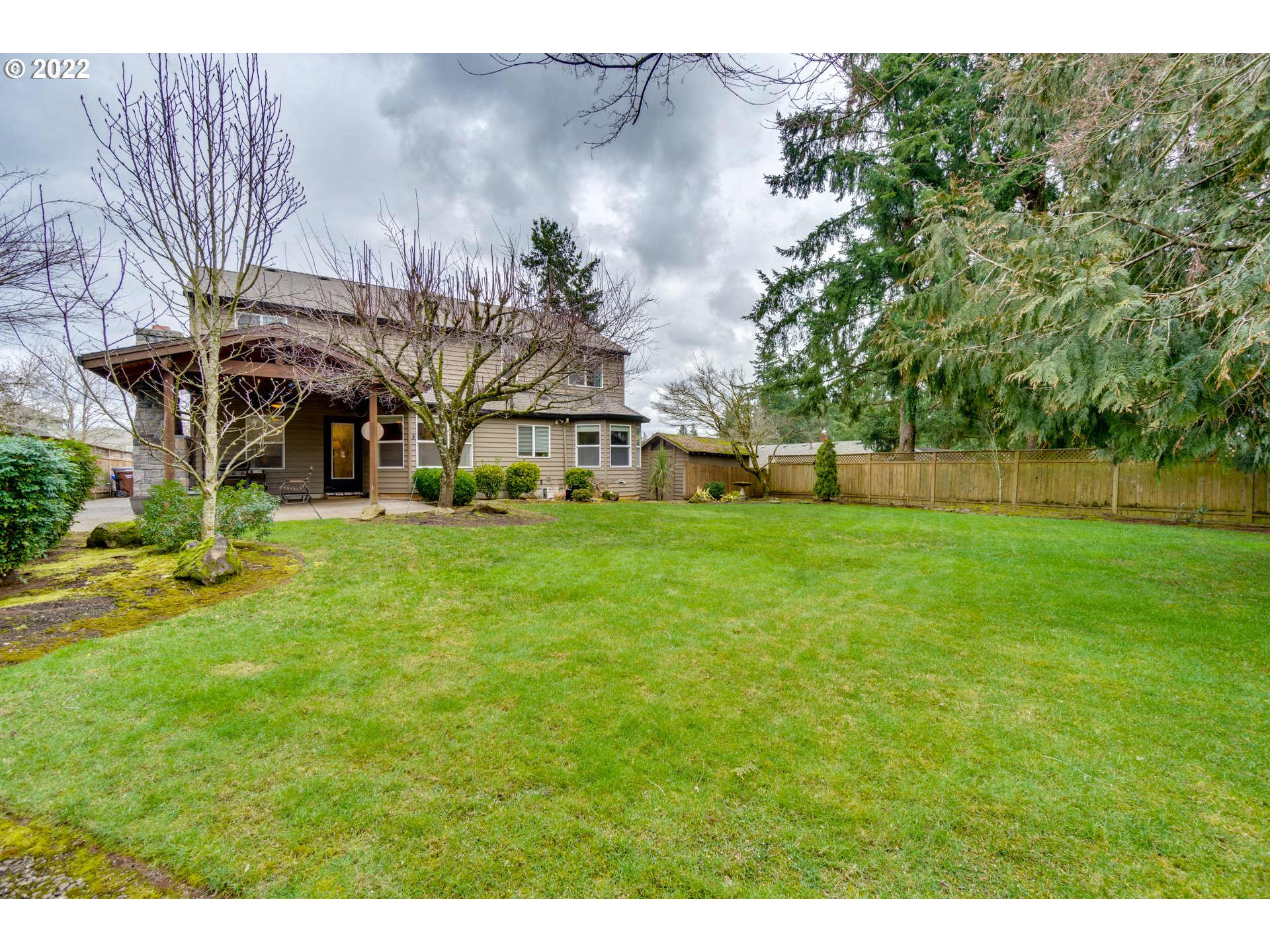 20195 Canyon Ridge Drive Oregon City, OR 97045 - Photo 5 of 24 a view of a house with a big yard