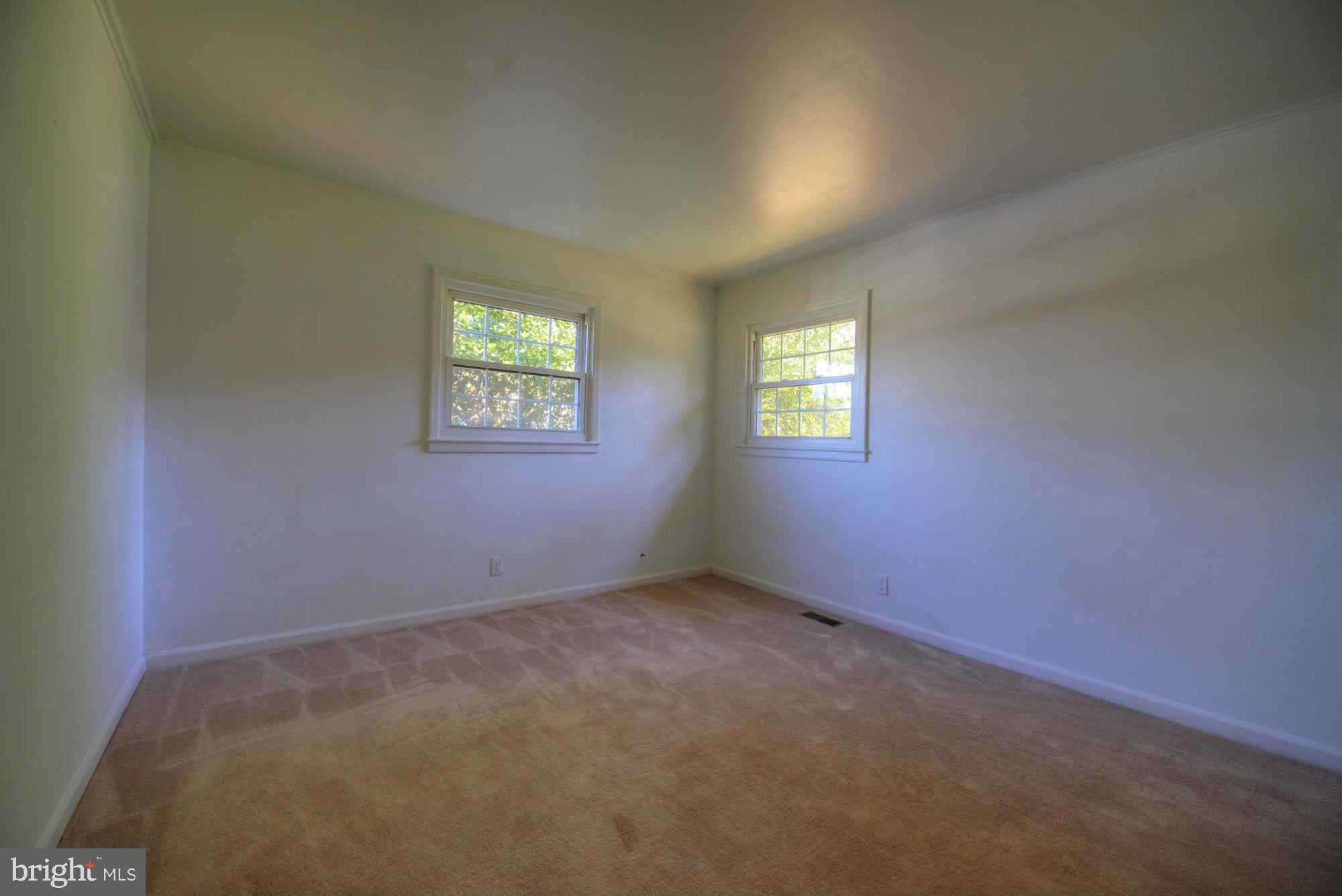 87 Moser Road Warrenton, VA 20186 - Photo 13 of 27 Bedroom
