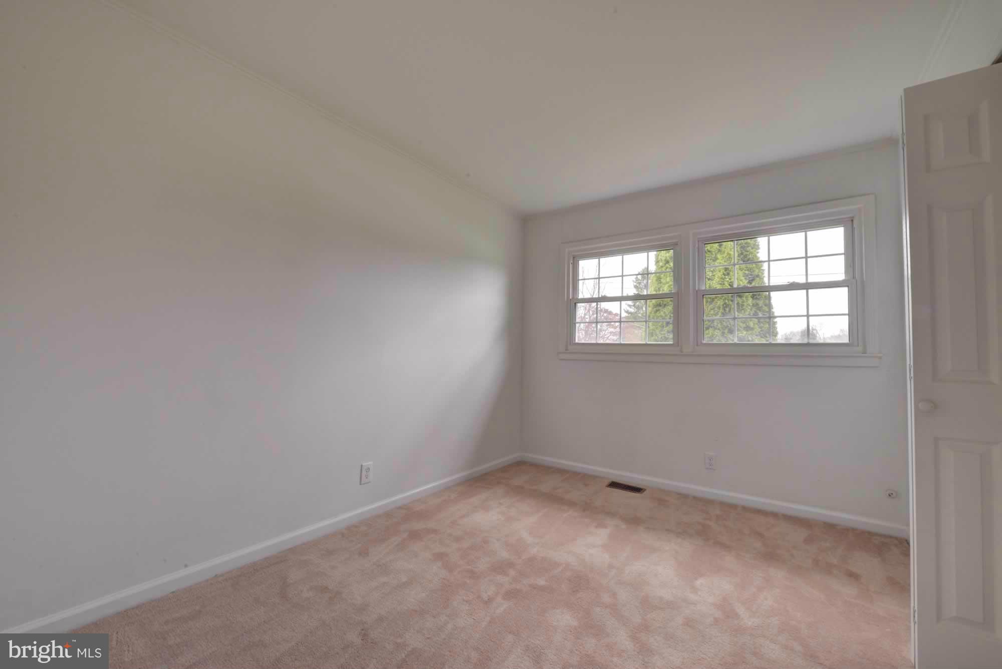 87 Moser Road Warrenton, VA 20186 - Photo 26 of 27 Bedroom