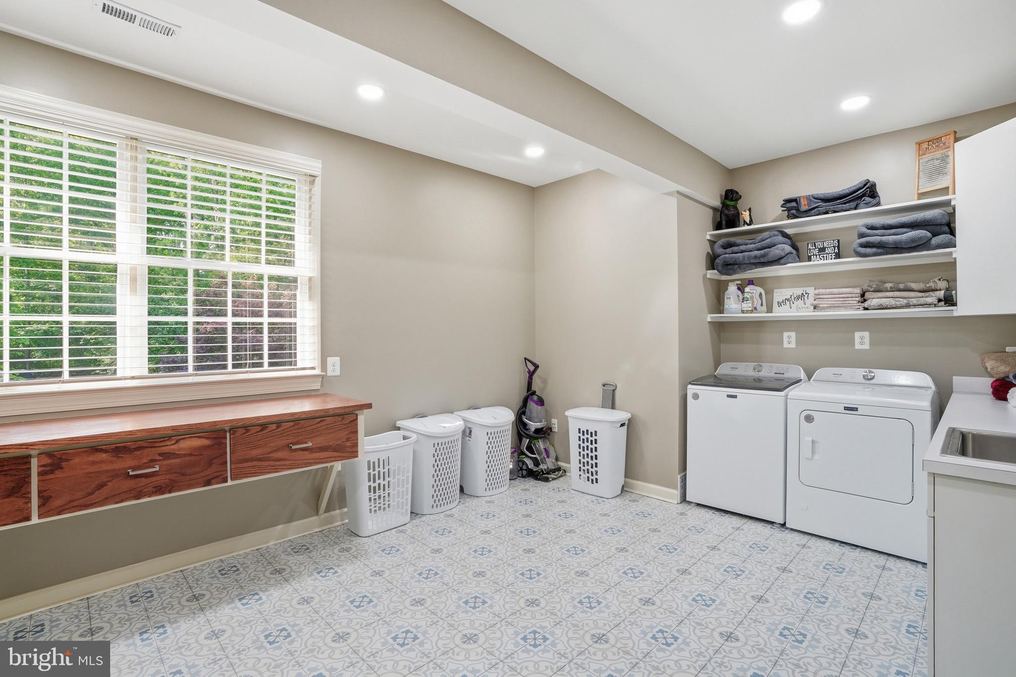 1133 Springvale Road Great Falls, VA 22066 - Photo 50 of 83 Upper laundry room
