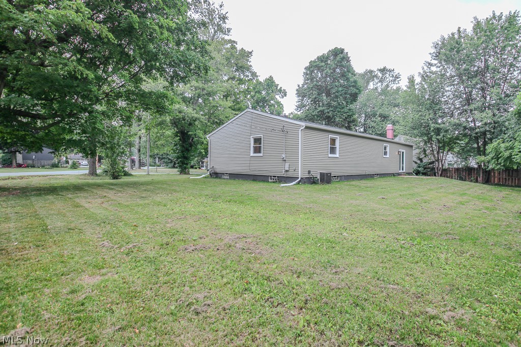 1729 Falkirk Road Madison, OH 44057 - Photo 37 of 41 Gallery Image 37