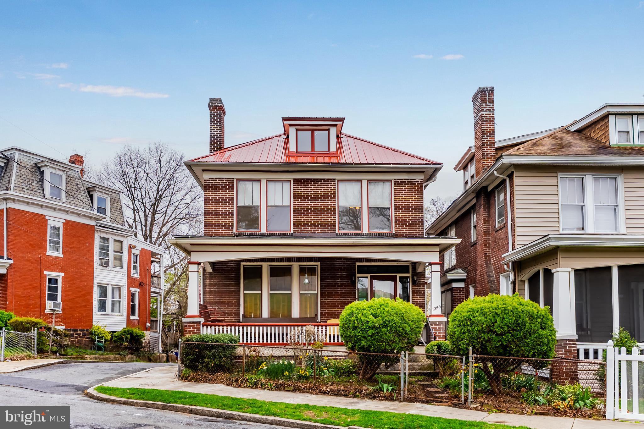 1925 Whitehall Street Harrisburg, PA 17103 - Photo 1 of 34 Gallery Image 1