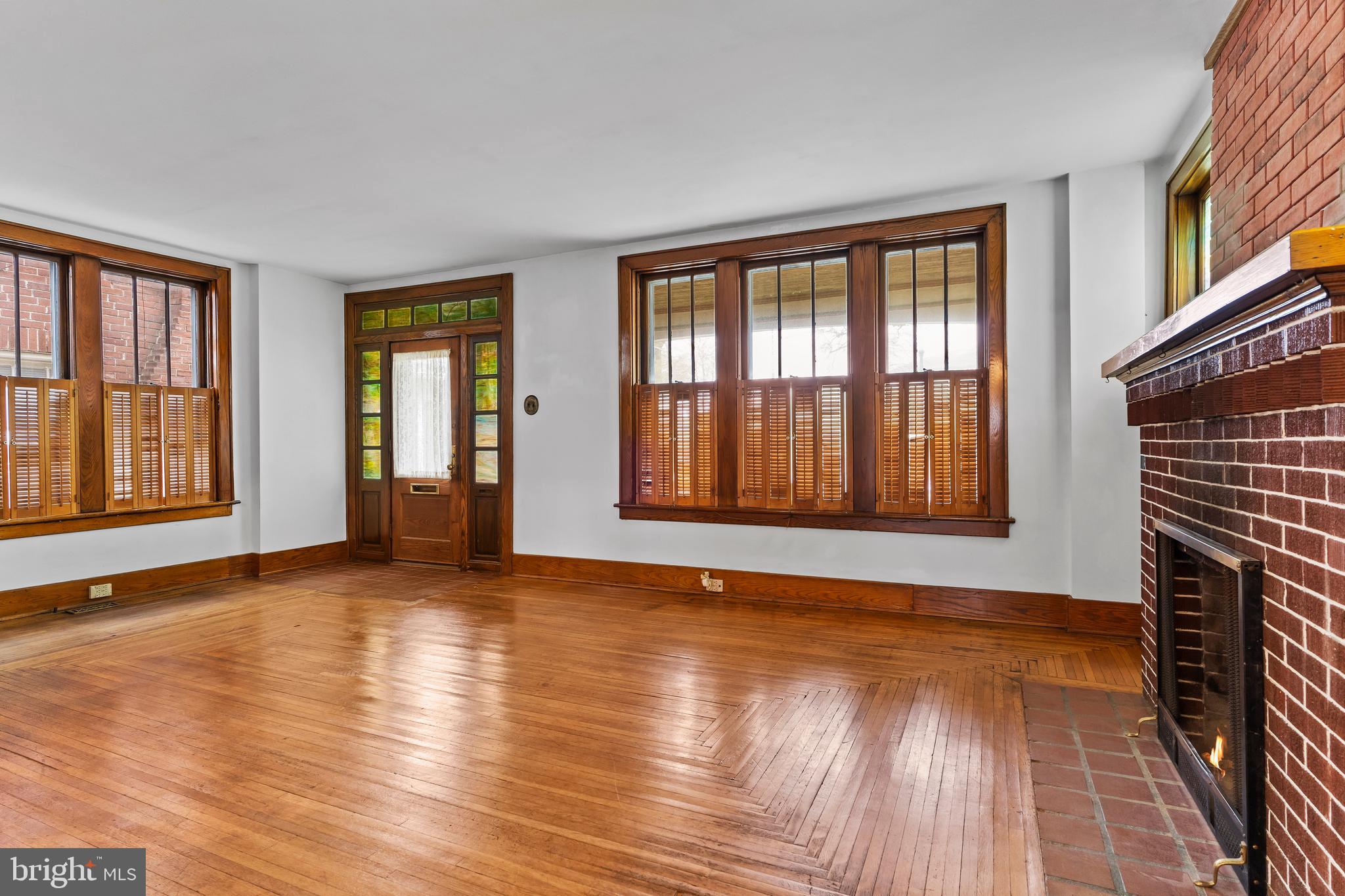1925 Whitehall Street Harrisburg, PA 17103 - Photo 5 of 34 Gallery Image 5
