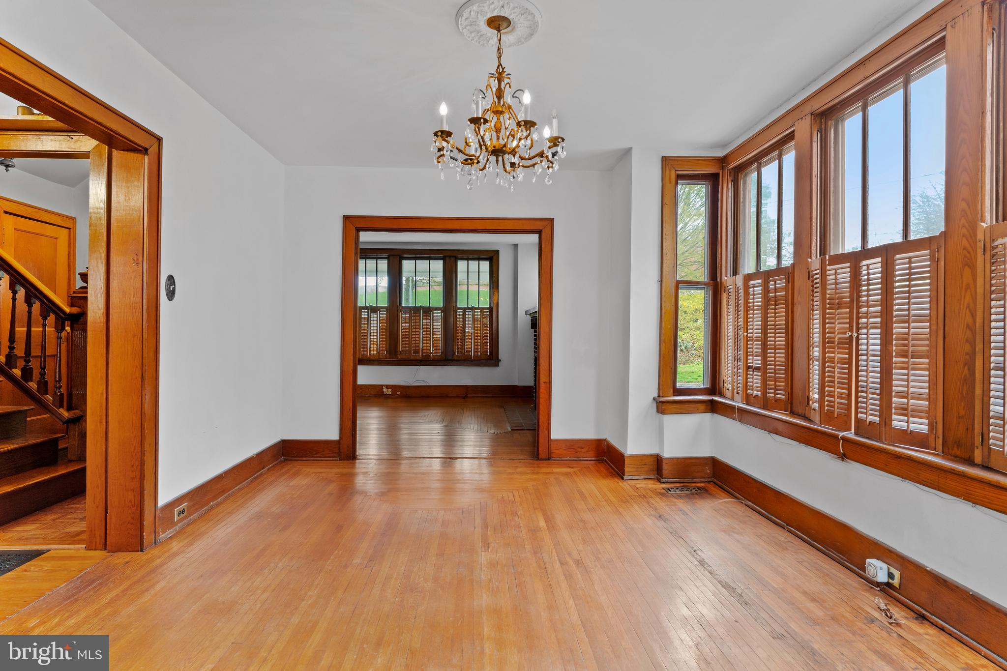 1925 Whitehall Street Harrisburg, PA 17103 - Photo 8 of 34 Dining room