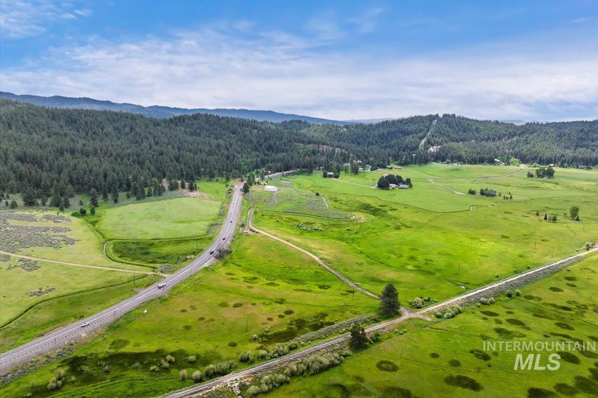 11 Stone Breaker Lane Cascade, ID 83611 - Photo 13 of 23 Bird's eye view of a forest and a mountainous background