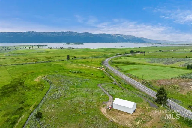 $1,449,000 | 11 Stone Breaker Lane, Cascade, ID 83611