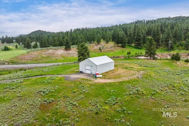 $1,449,000 | 11 Stone Breaker Lane, Cascade, ID 83611
