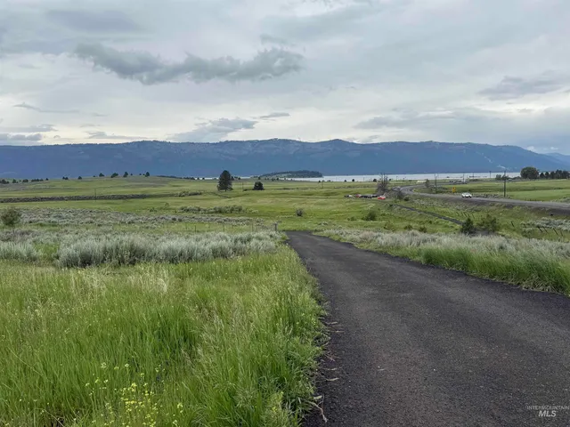 $1,449,000 | 11 Stone Breaker Lane, Cascade, ID 83611