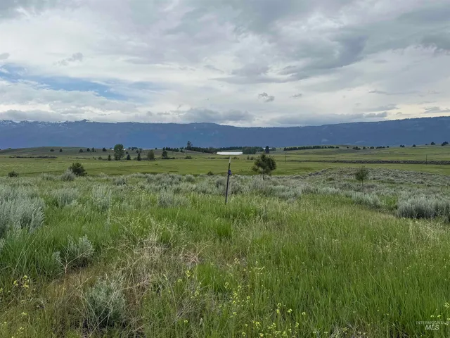 $1,449,000 | 11 Stone Breaker Lane, Cascade, ID 83611
