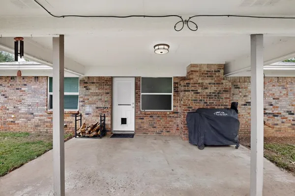 $250,000 | 2013 Pebblecreek Drive, Cleburne, TX 76033