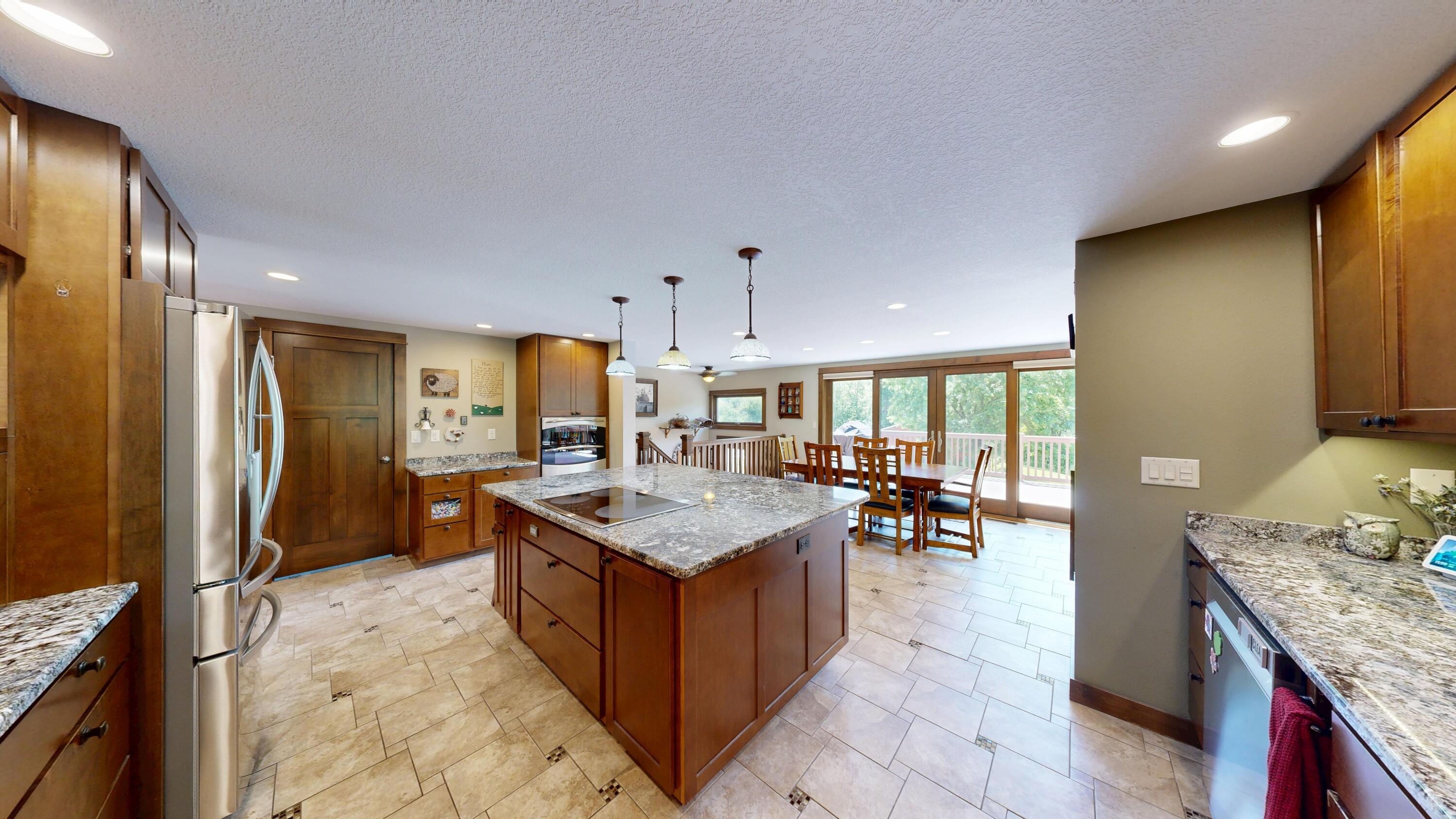 580 Skunk Hollow Road La Crescent, MN 55947 - Photo 13 of 83 Kitchen