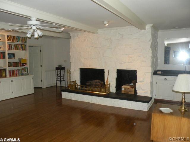 2 Dahlgren Road Richmond, VA 23238 - Photo 4 of 7 Den/Family/Great Room - family room, gas stone fir