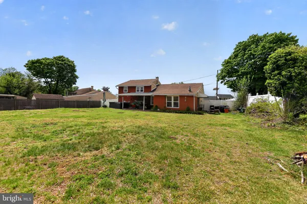 a house view with a outdoor space