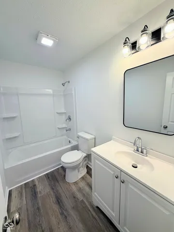 $239,900 | 5330 Brazos Drive, Indianapolis, IN 46237