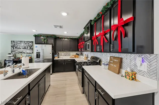 $415,000 | 9649 Oliver Hls Avenue, Las Vegas, NV 89143