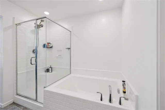 $415,000 | 9649 Oliver Hls Avenue, Las Vegas, NV 89143