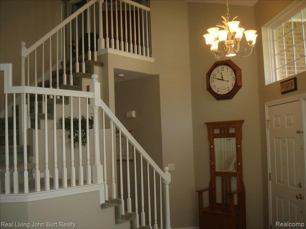 154 Eagle Ridge Road Lake Orion, MI 48360 - Photo 11 of 21 DSC03658