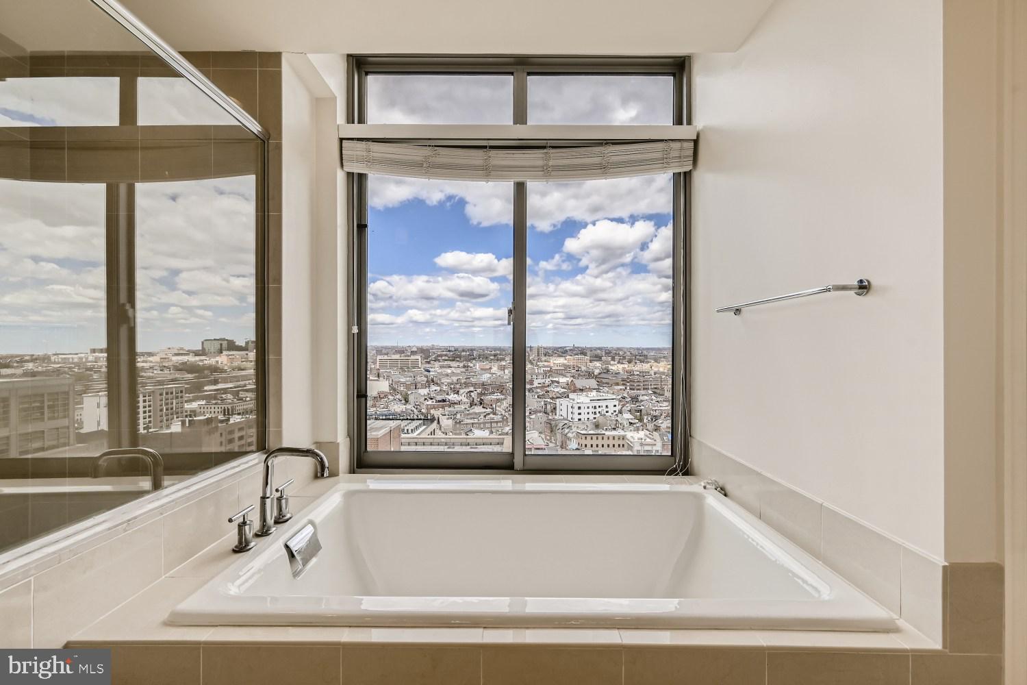 675 President Street, Unit 1709 Baltimore, MD 21202 - Photo 28 of 31
