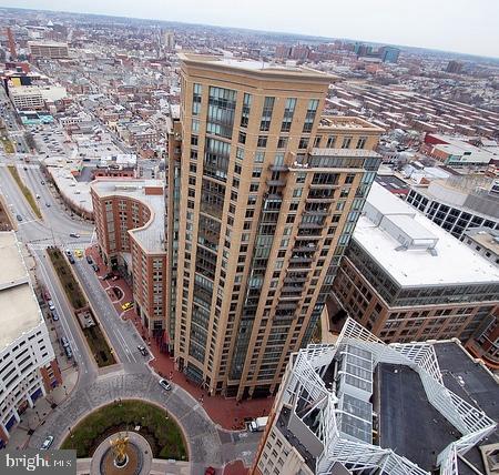675 President Street, Unit 1709 Baltimore, MD 21202 - Photo 32 of 33 an aerial view of a building
