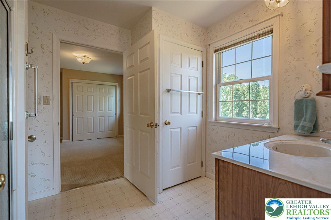 4542 Springfield Drive Coplay, PA 18037 - Photo 28 of 89 Spacious full bath.
