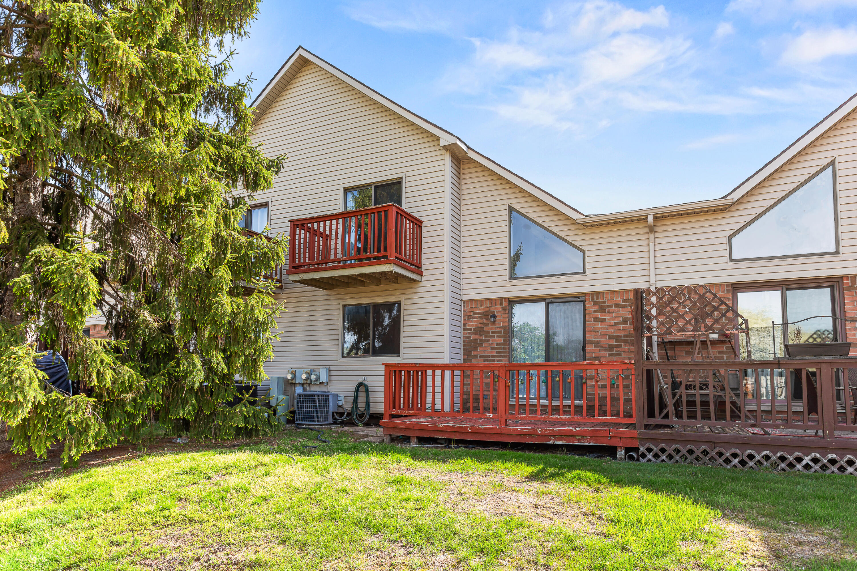 57187 Silver Maple Washington, MI 48094 - Photo 6 of 41 IMG_5777
