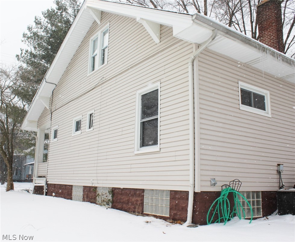 1514 Spring Road Cleveland, OH 44109 - Photo 24 of 30