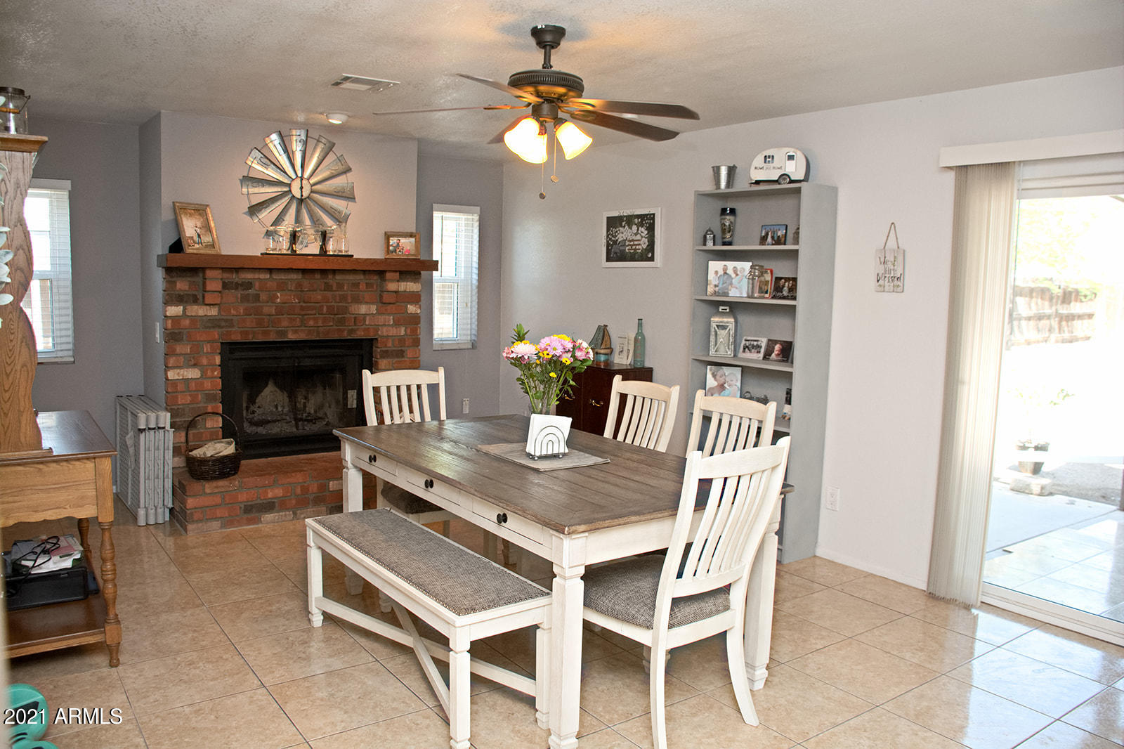 1383 South Padre Road Apache Junction, AZ 85119 - Photo 13 of 46 1 (36)