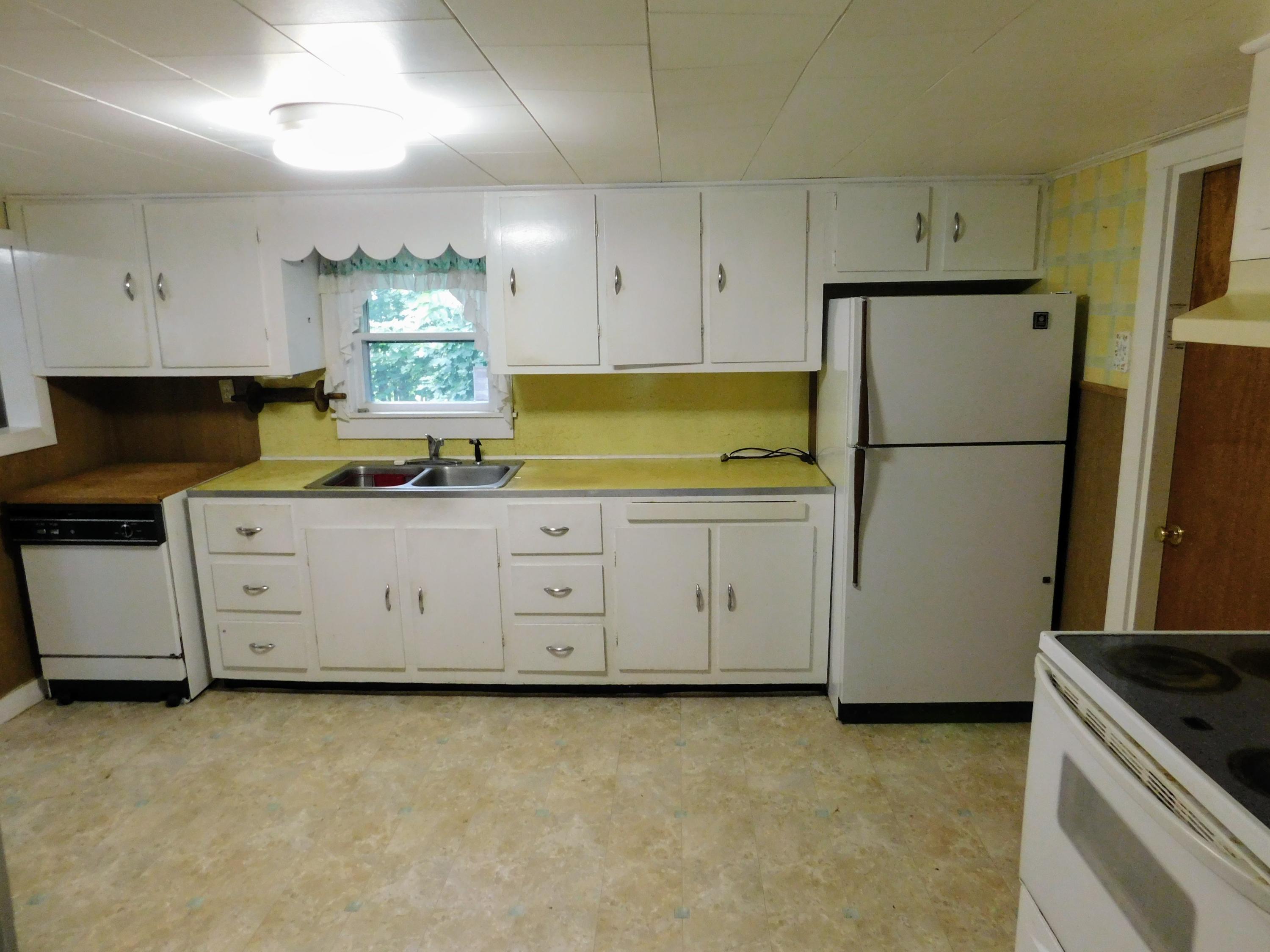 37 Mcphetres Road Sangerville, ME 04479 - Photo 5 of 28 DSCN1568