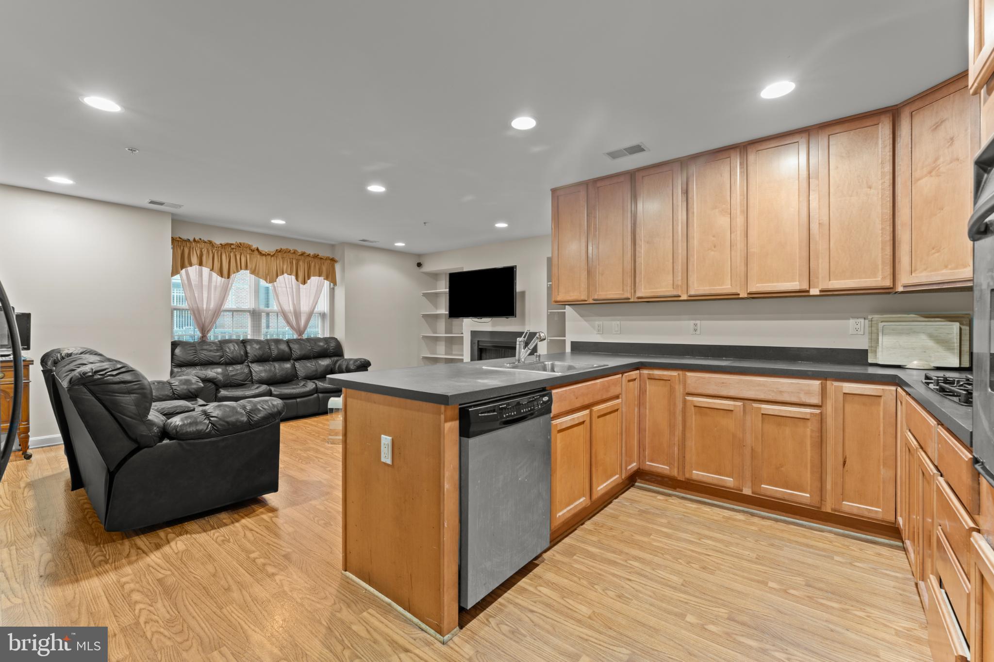 9510 Coyle Road, Unit 201 Owings Mills, MD 21117 - Photo 9 of 34 Spacious open-concept living area