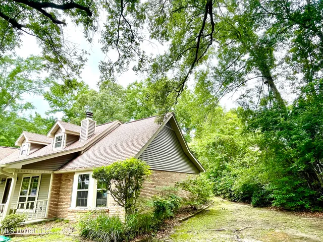 $299,000 | 508 West Lakeshore Drive, Carriere, MS 39426