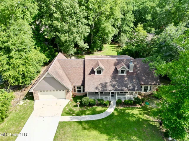 $299,000 | 508 West Lakeshore Drive, Carriere, MS 39426