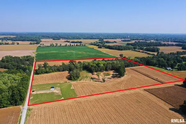 $319,000 | 5892 3 Branch Road, Mulkeytown, IL 62865