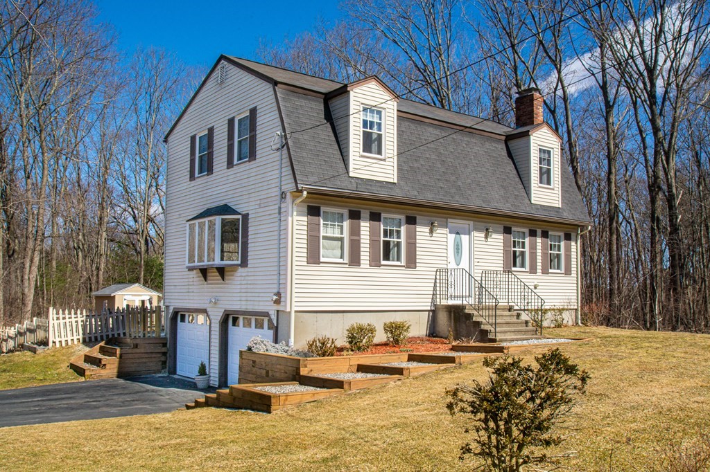 25 River Road Andover, MA 01810 - Photo 1 of 42 Gallery Image 1
