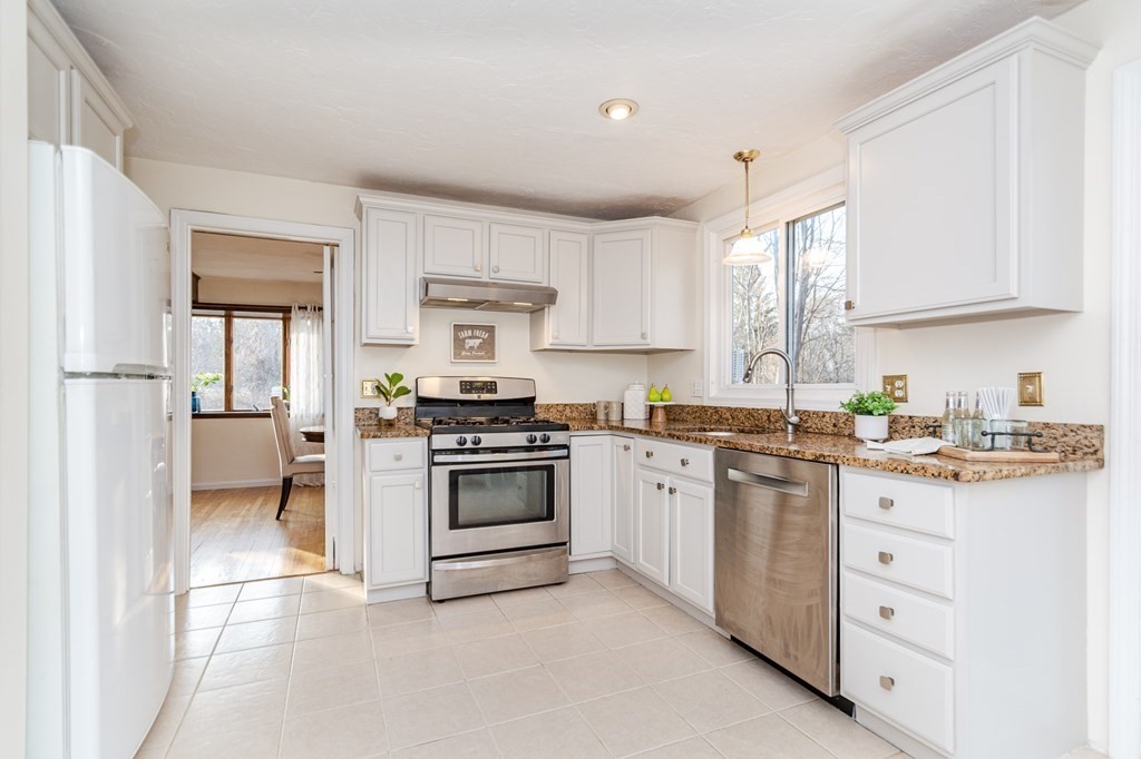 25 River Road Andover, MA 01810 - Photo 12 of 42 Gallery Image 12