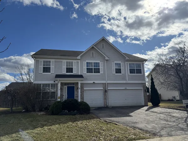 $465,000 | 579 West Caldwell Drive, Round Lake, IL 60073