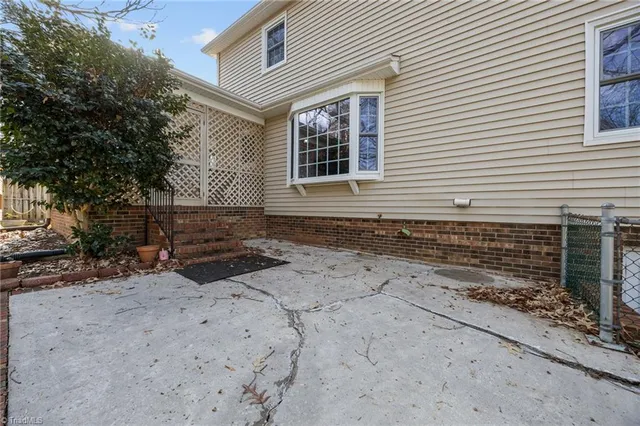 $450,000 | 1706 Lazy Lane, High Point, NC 27265