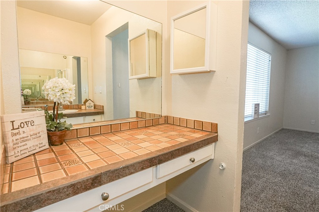 19 Sun Valley Court Merced, CA 95348 - Photo 8 of 17