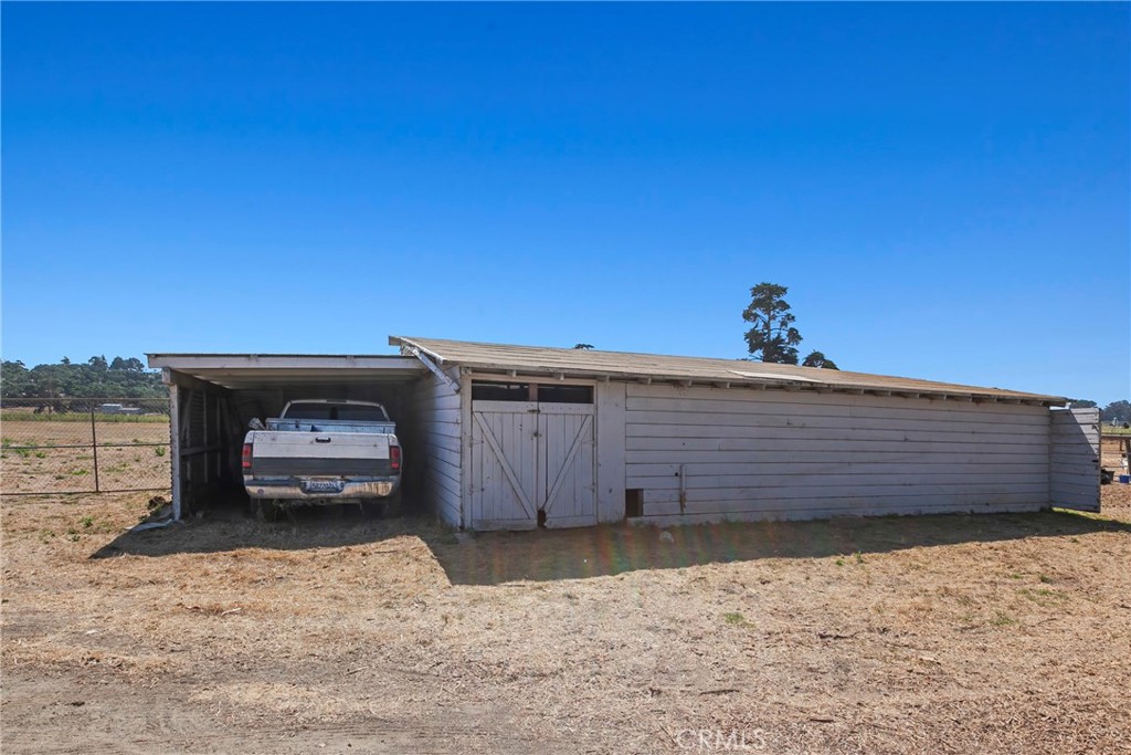 117 West El Campo Road Arroyo Grande, CA 93420 - Photo 27 of 43 a view of a car garage