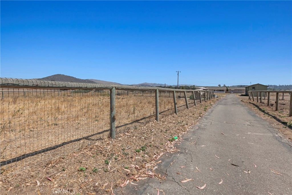 117 West El Campo Road Arroyo Grande, CA 93420 - Photo 29 of 43 a view of an outdoor space with mountain view in back