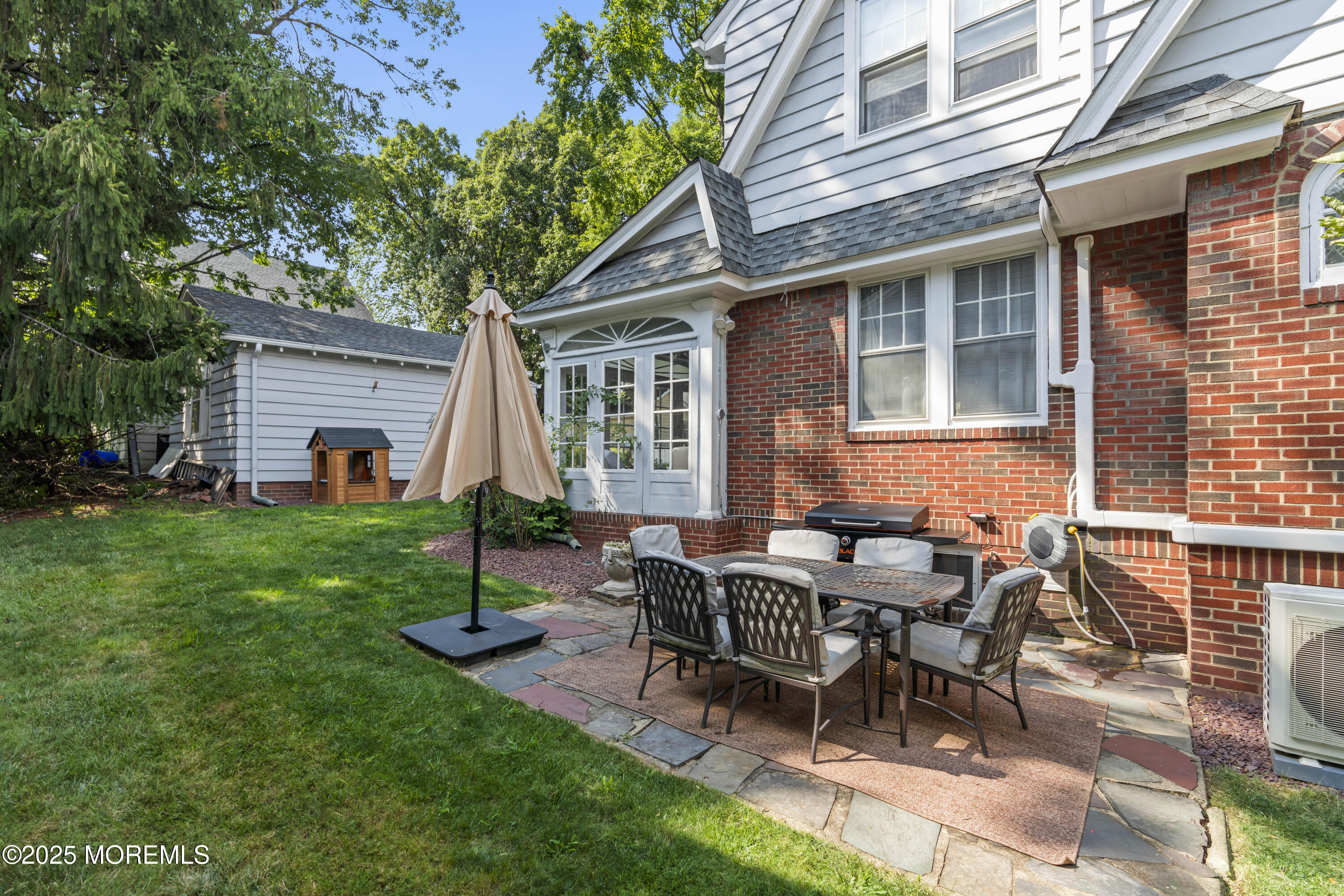 7 Fleming Terrace Maplewood, NJ 07040 - Photo 59 of 72 Side View of Backyard