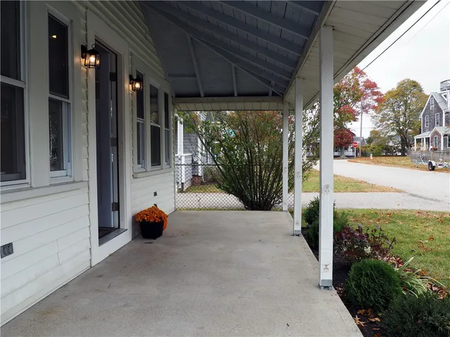 $2,200 | 74 Blanding Avenue, Barrington, RI 02806